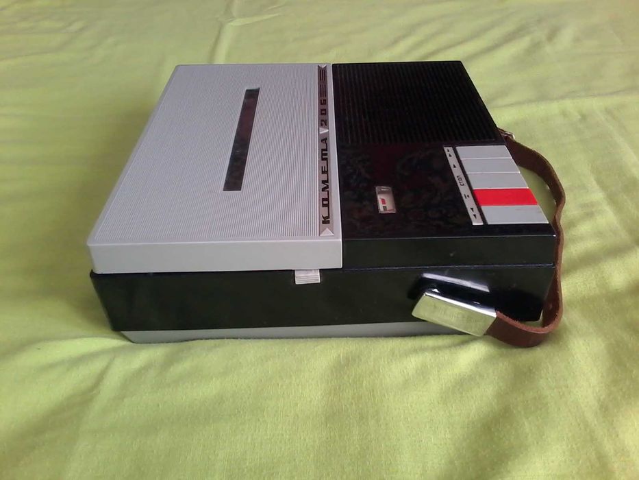 Магнитофон Комета 206 (1971 г.)