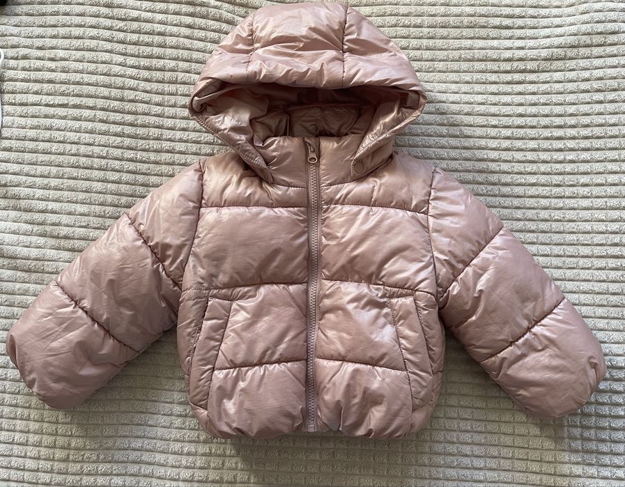 Демісезонна пудрова куртка HM для дівчинки 92
