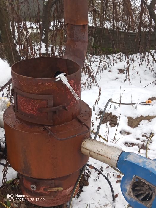 Sprzedam piec z grubej blachy z nadmuchem do garażu