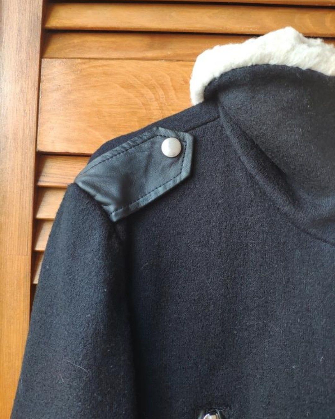 Куртка тепла по типу дубльонки