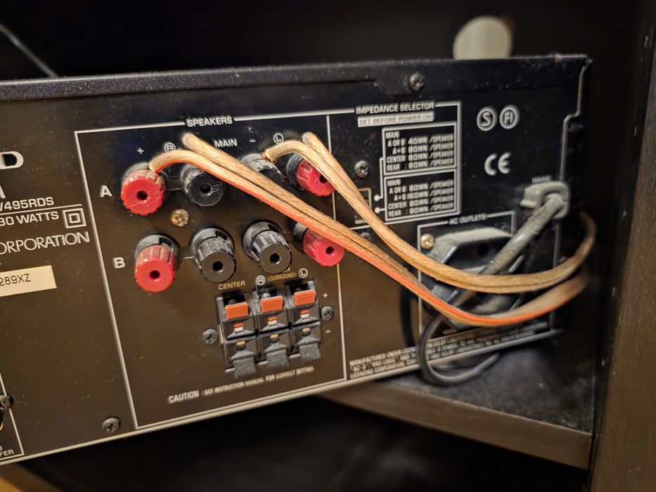 Amplituner Yamaha RXV495 RDS