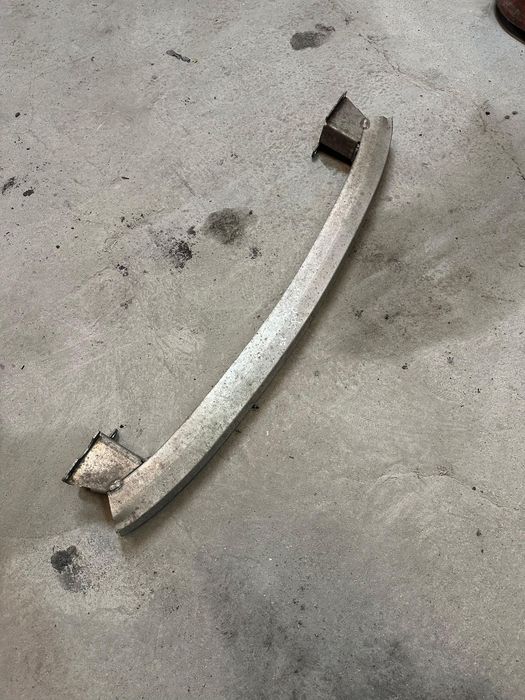 Reforço em alumínio traseiro Audi a3 8p Sportback