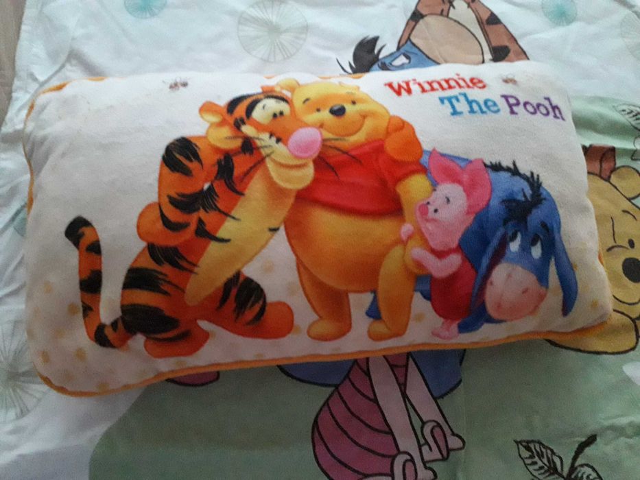 Poszewka na kołdrę 97x72cm i poduszka 43x23cm z Kubusiem Puchatkiem