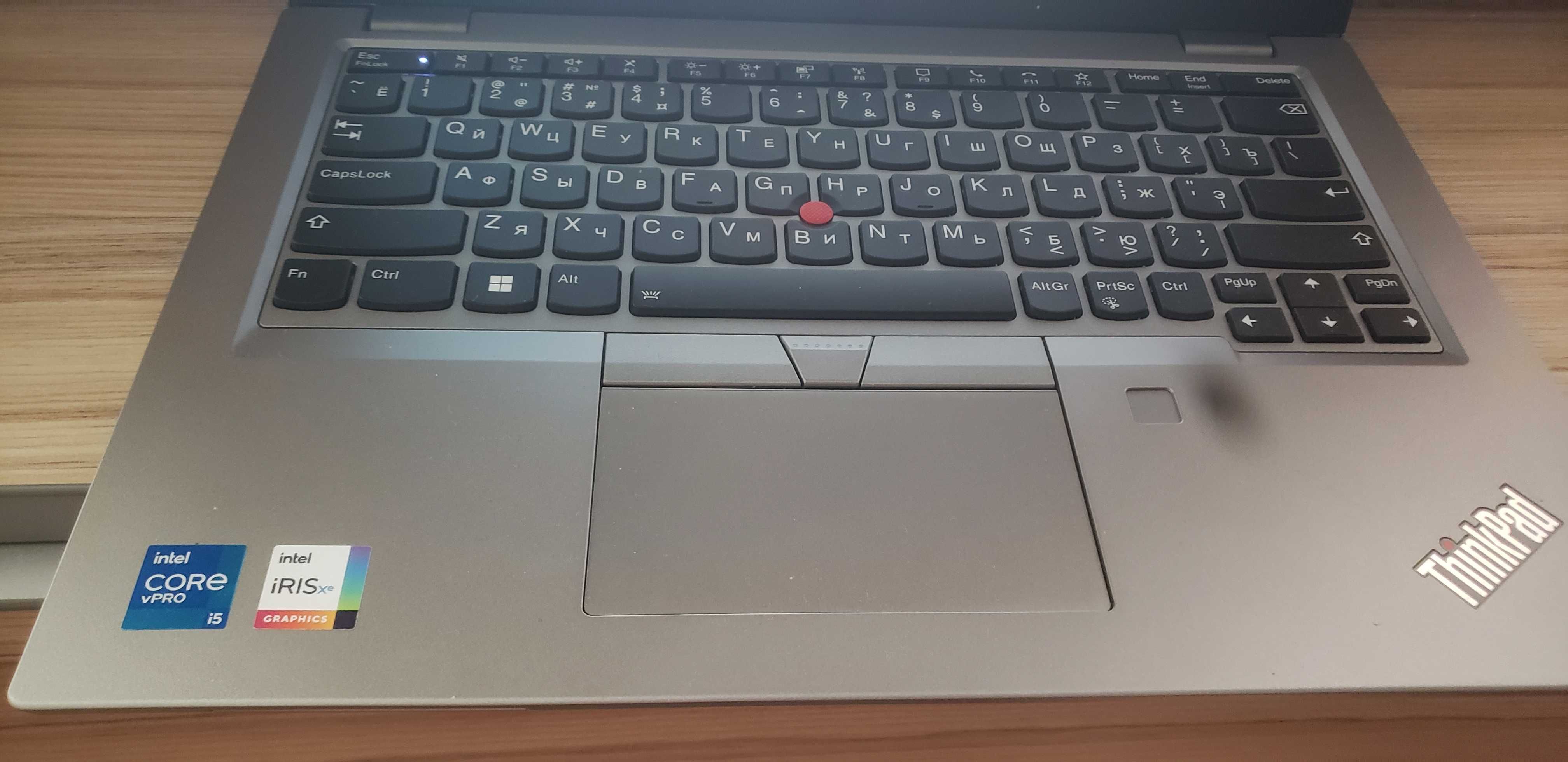 Thinkpad 13 gen2 256gb i5core vPro