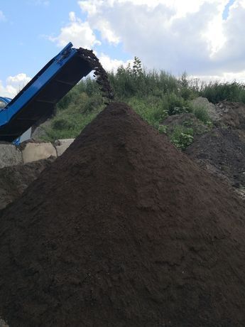 Posiadamy czarnoziem ziemię ogrodową przesiewana pod trawniki itp z tr