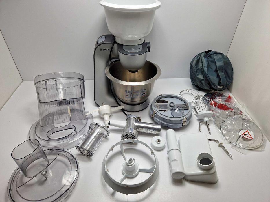 Robot bosch MUM58365 z maszynką do mielenia mięsa + Akcesoria