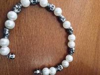Pulseira com pérolas