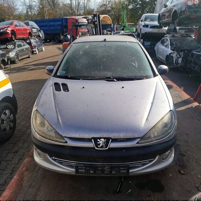 Peugeot 206  na części