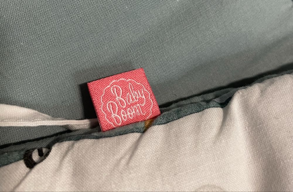Ochraniacz i prześcieradło do łóżeczka 60x120 Baby Boom – zestaw
