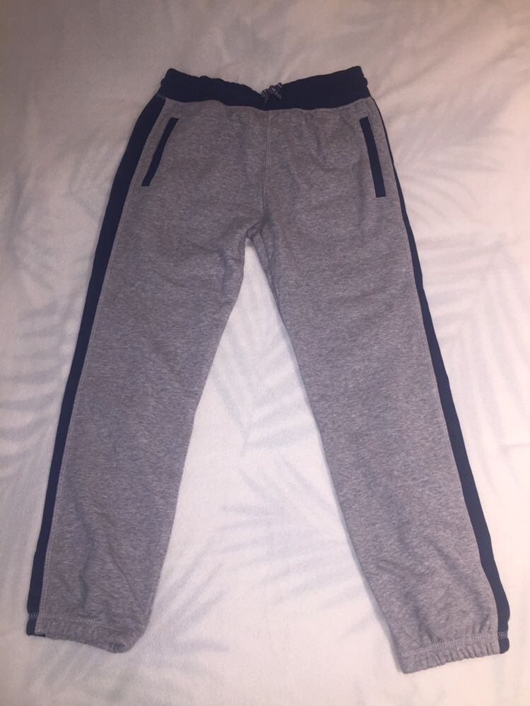Spodnie dresowe ZARA BOYS collection rozmiar 152 cm