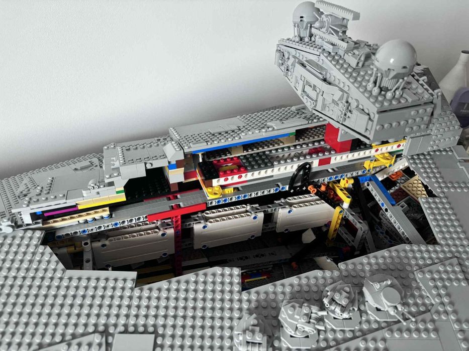 Lego star wars 75252 UCS star destroyer.