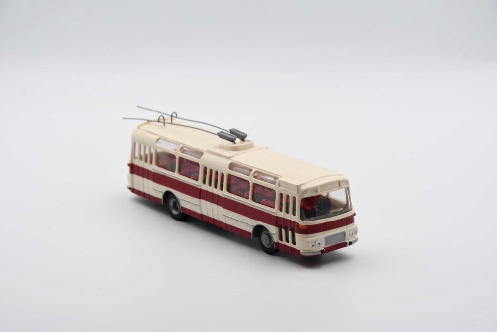 Trolejbus Karosa ŠM 11 SM11 T11 11Tr 1:87 H0 RA Došlý