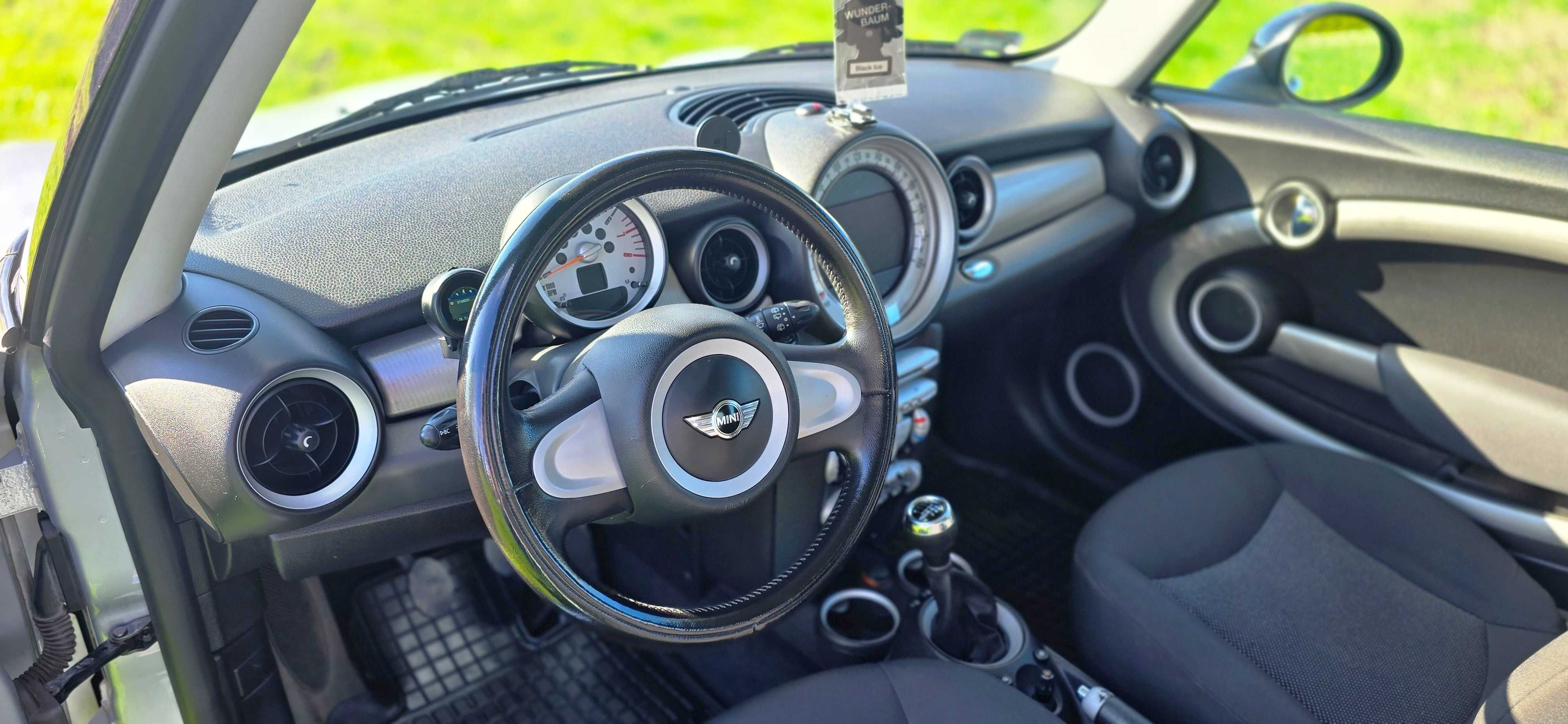 Mini  Cooper  1.6