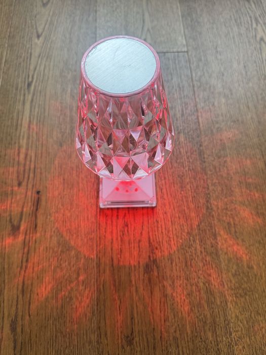 Lampka ledowa krysztalowa SMUKEE