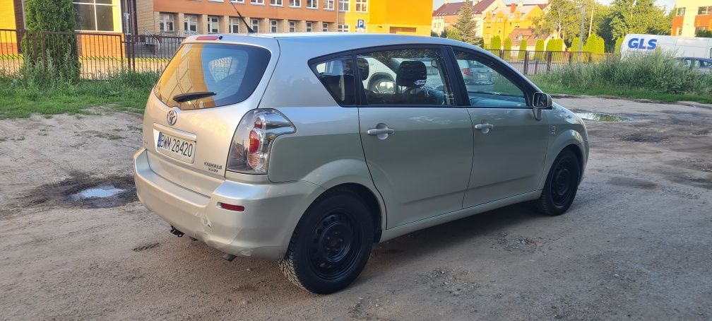 Toyota Corolla Verso 1.8LPGWitam. 

Toyota Corolla Verso 1.8 LPG

2004