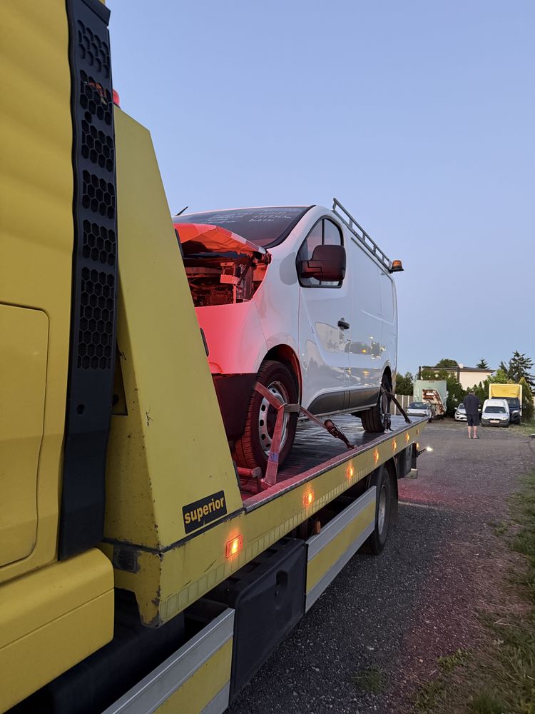 Pomoc drogowa, holowanie, autolaweta, transport aut, transport wózków