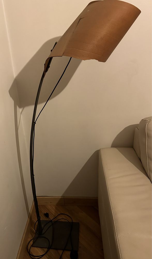 Candeeiro de pé
