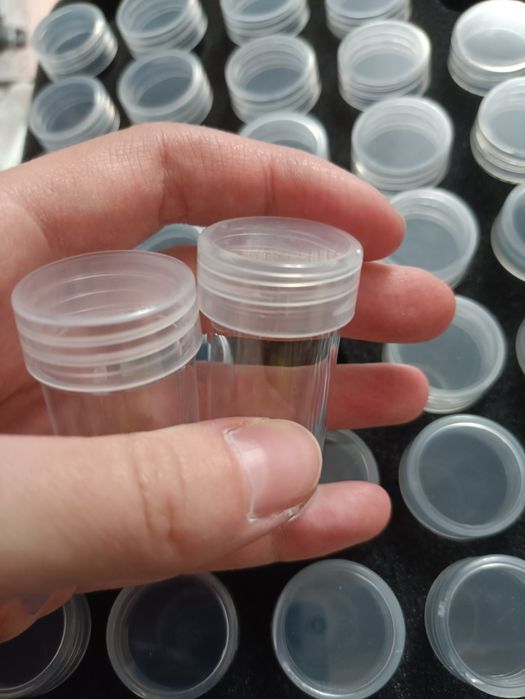 Pojemniczki na farbki koraliki pyłki 40 sztuk