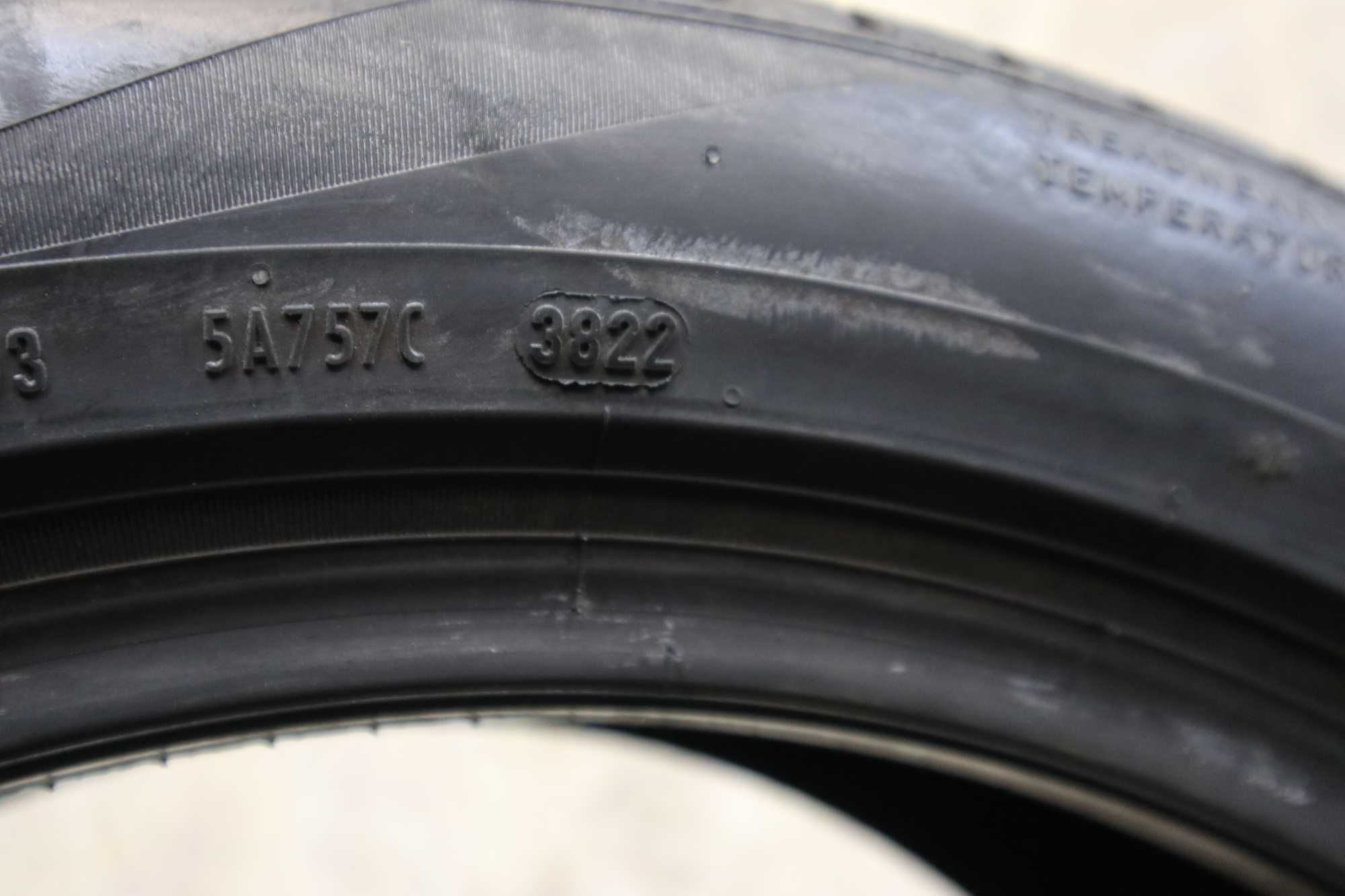 Пара літніх шин Pirelli	Scopion	255/45 R19 2022