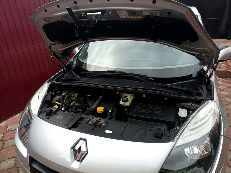 Продам Renault Scenic