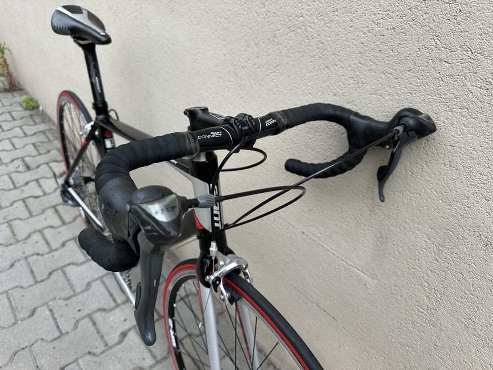 Rower Szosa Kolarzówka Giant Defy Aluxx Shimano Claris FSA
