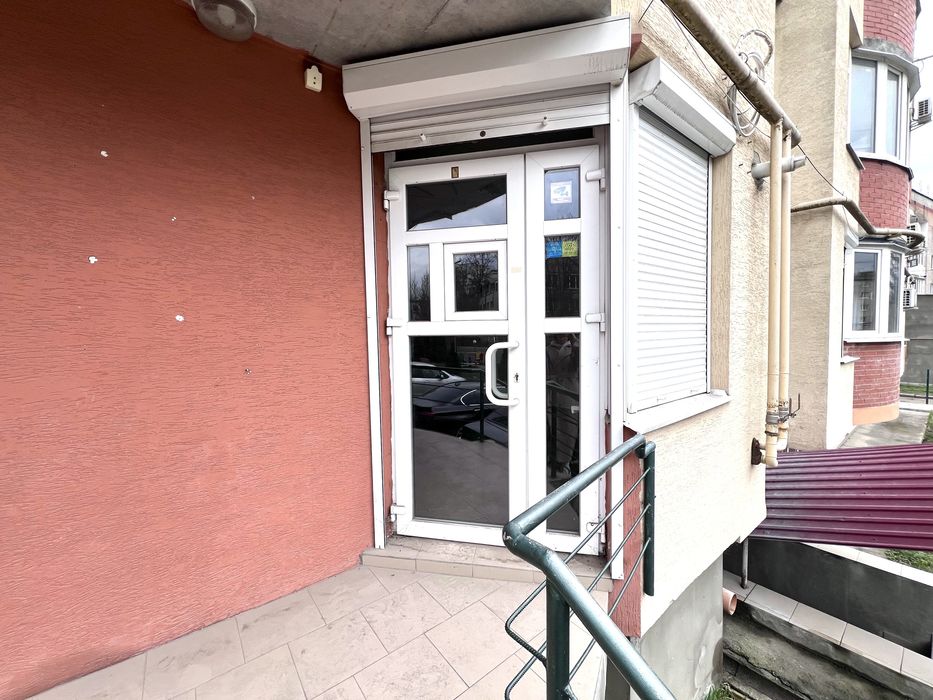 Продаж комерційного приміщення на Бамі