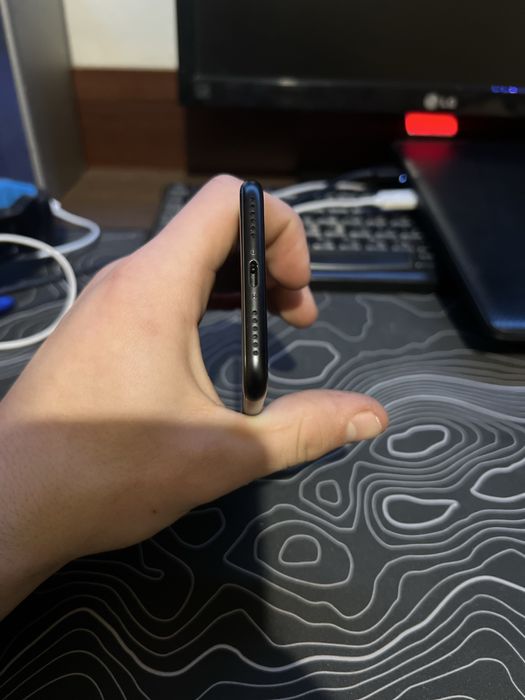 Айфон 7, на запчастини