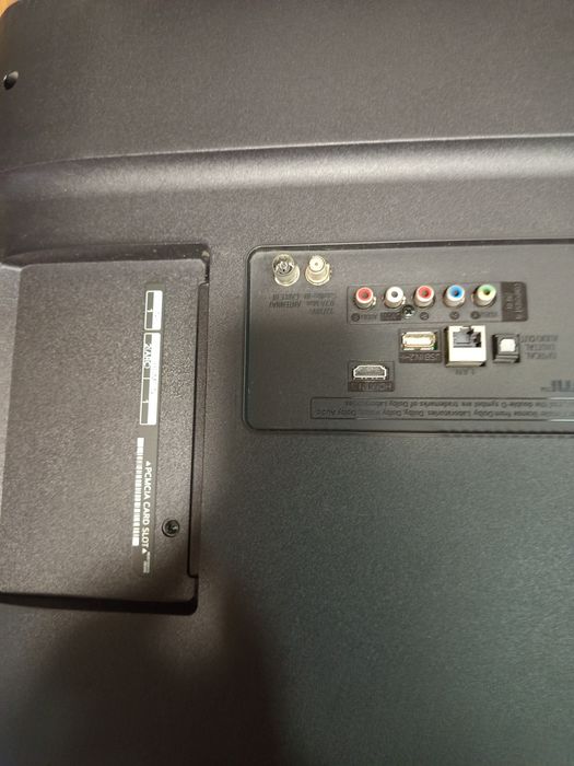 Продам телевизор с разбитым экраном