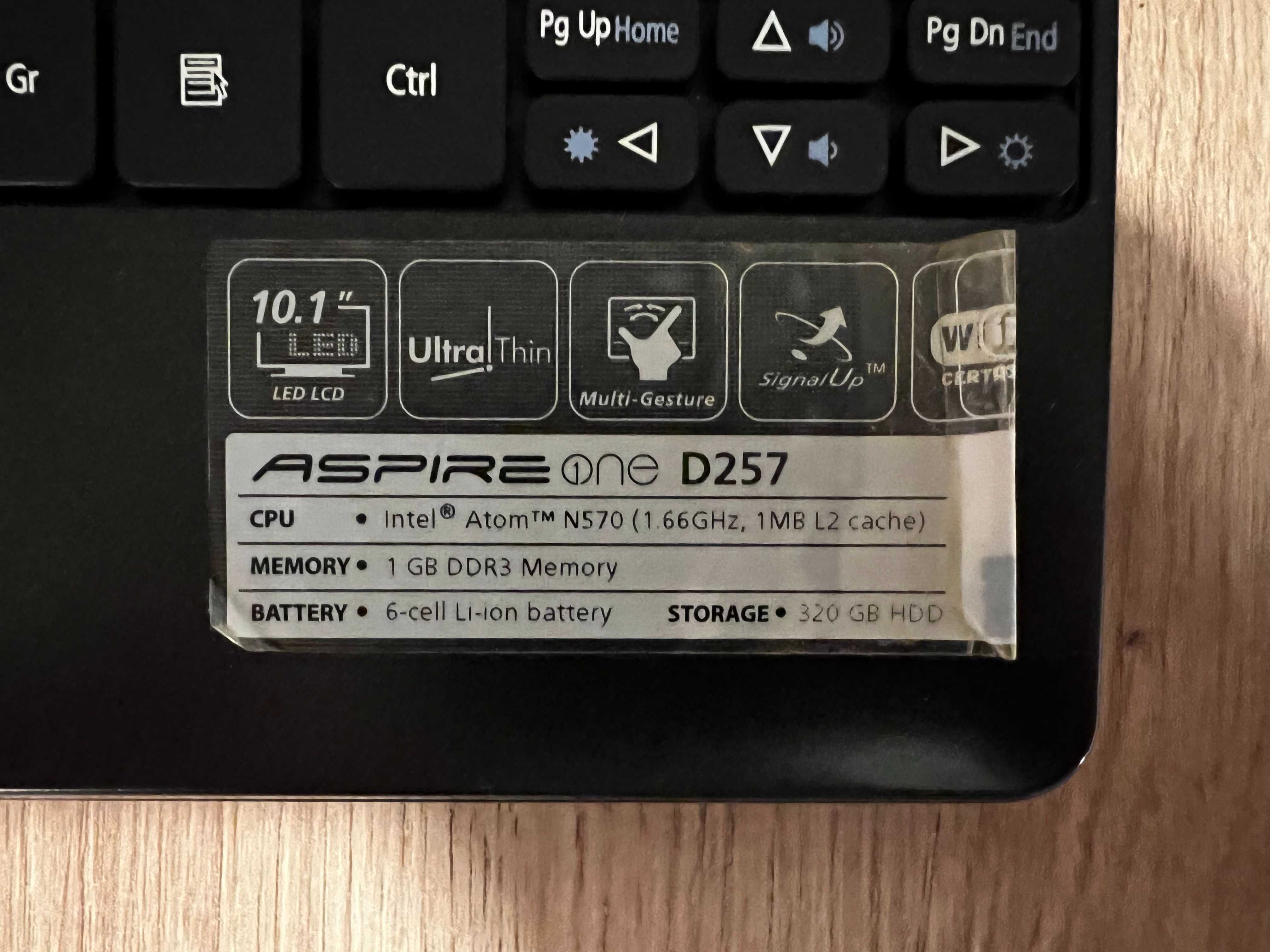 Komputer Laptop Acer ASPIRE ONE D257