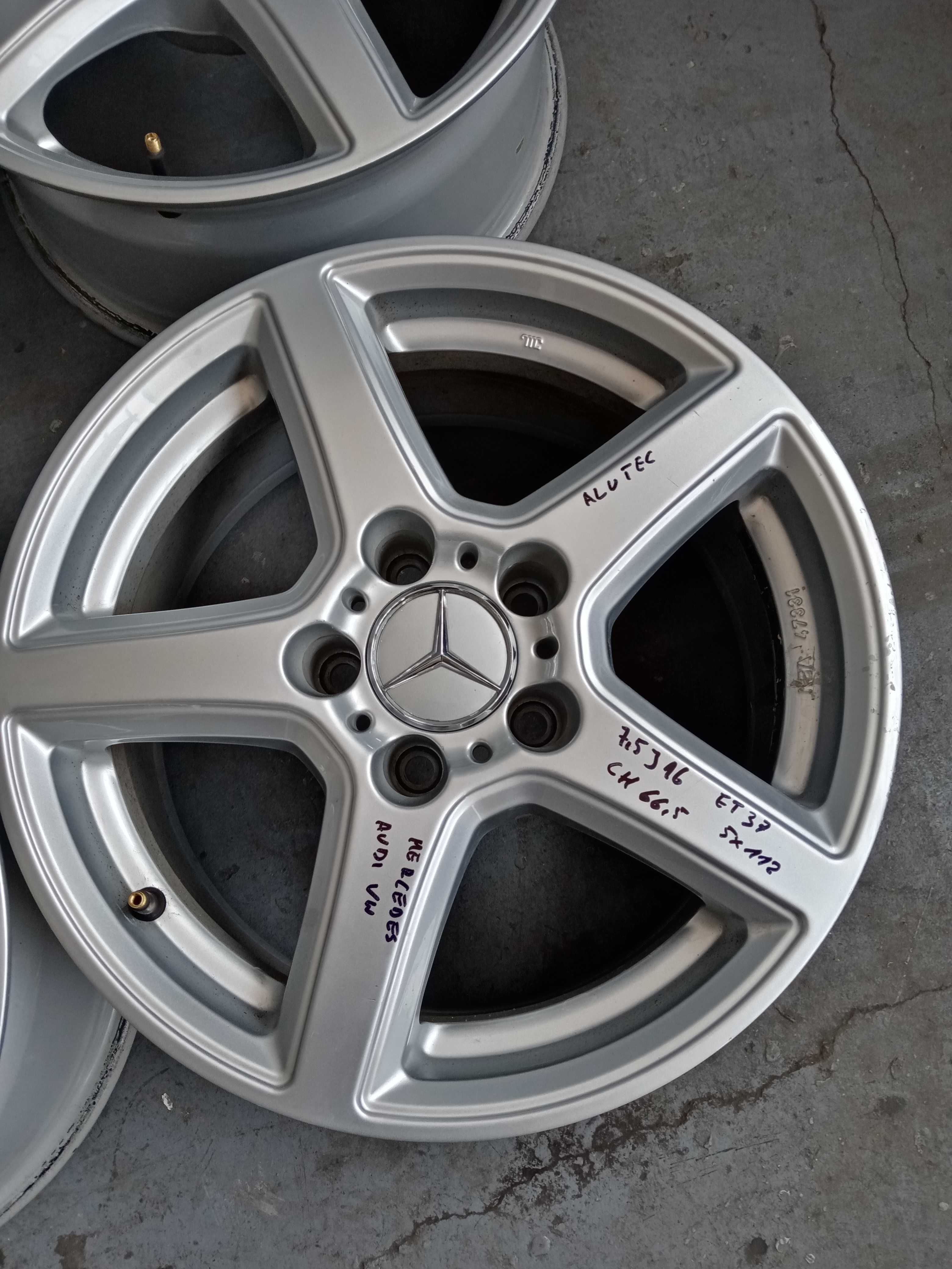 Felgi aluminiowe Alutec 5x112 7,5j16 et 37 ch 66 Mercedes Audi VW