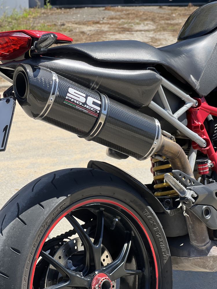 Ducati Hypermotard 796
