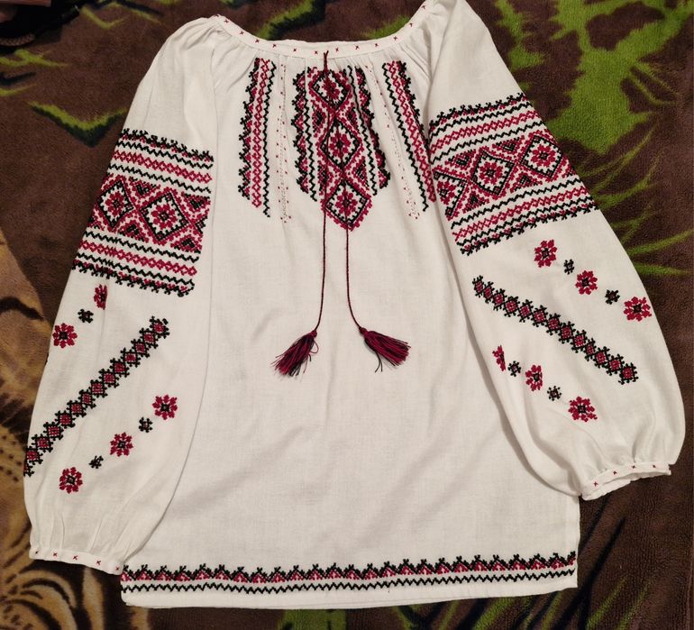 Продам вишиванку