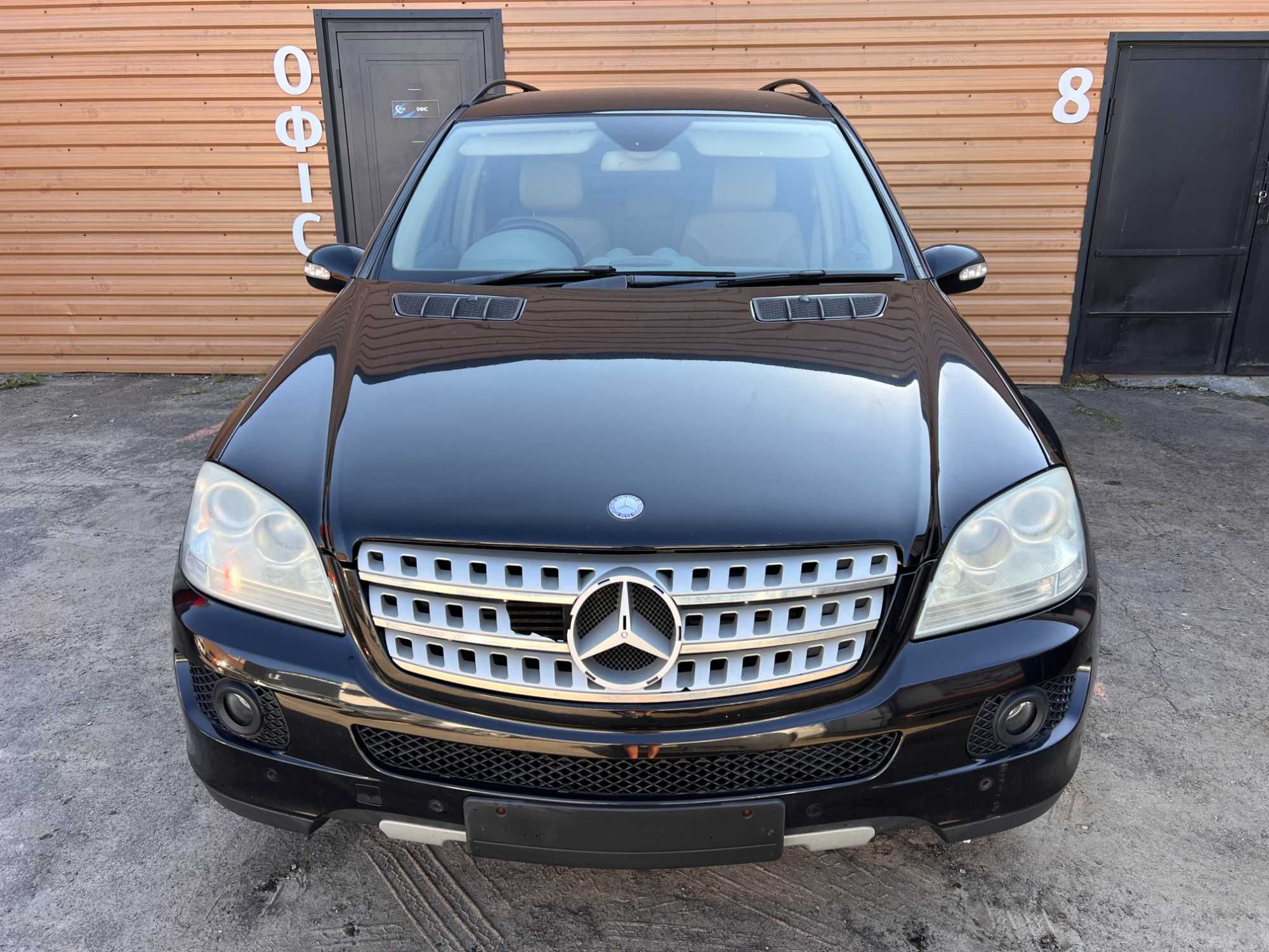 Разборка Mercedes ML W164 Розборка GL X164 Шрот Двери Запчасти Детали