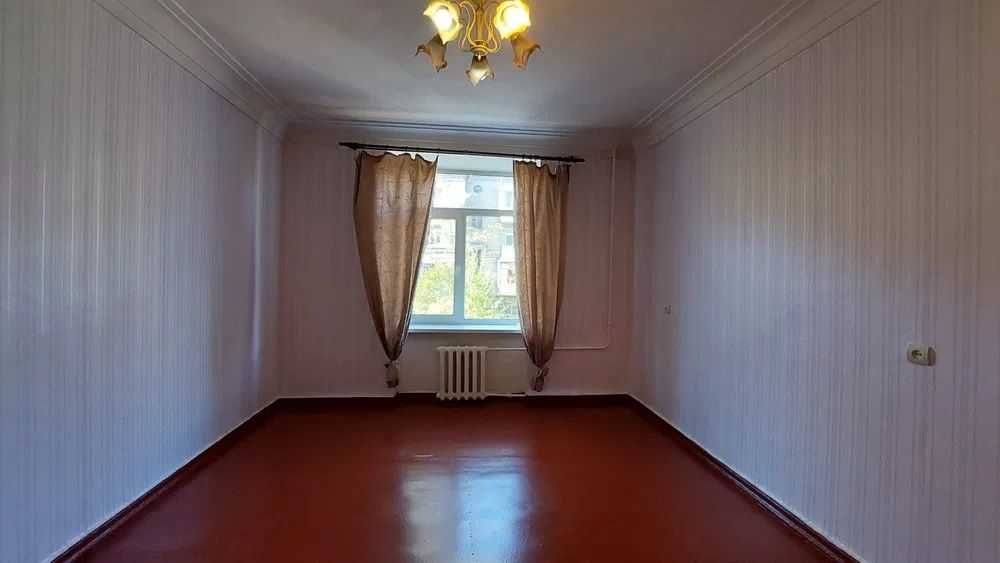 *Кімната 18.5 кв.м. в гуртожитку, по вул. Трегубенко, Центр