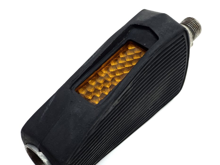 Pedał prawy gumowy ZZR Romet Wigry Karat Flaming Komar Duet PRL