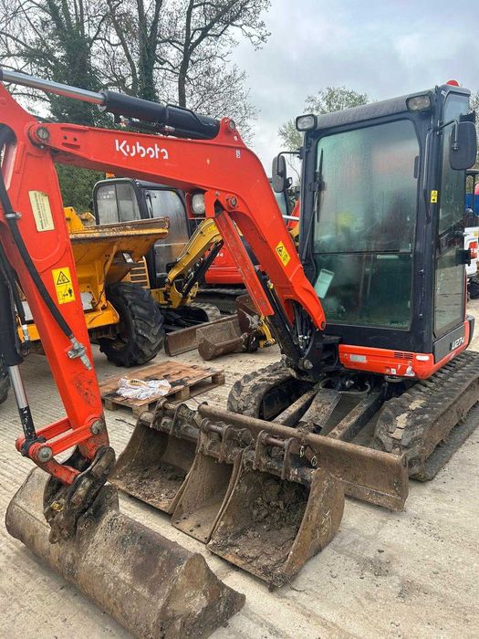 wynajem mini koparki ,koparki wozidla,  ładowarki