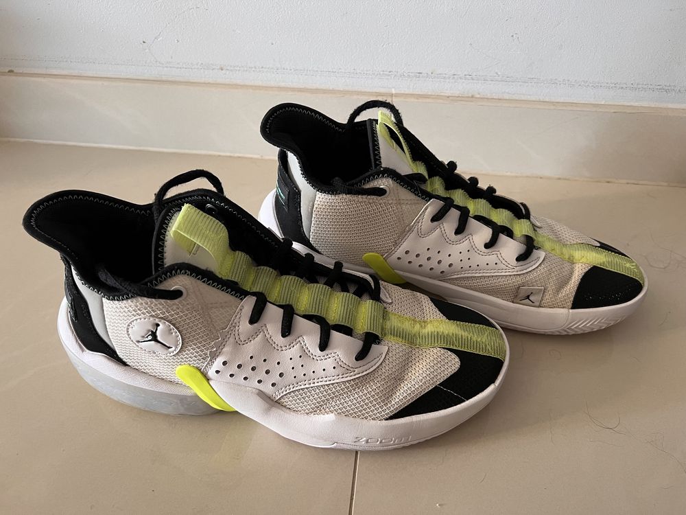 Nike AIR Jordan Future Low. Rozm. 44