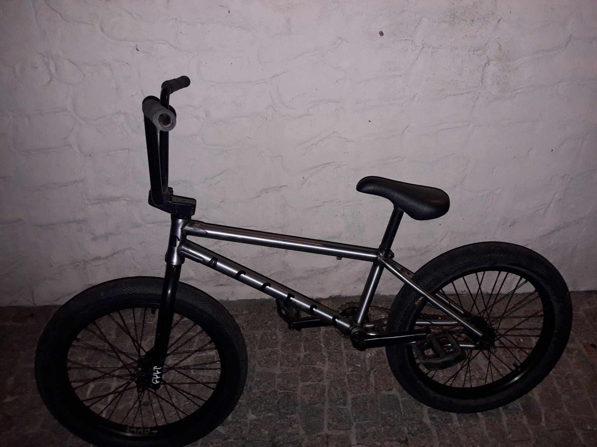 Rower BMX Cult acces