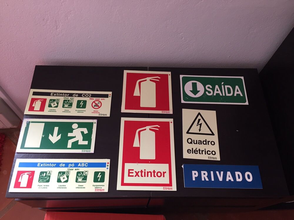 Placas de aviso