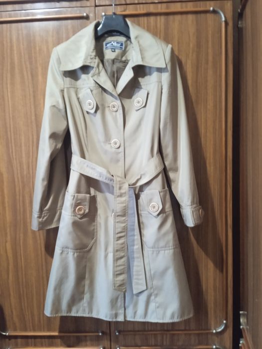 Плащ жіночий світло зелений