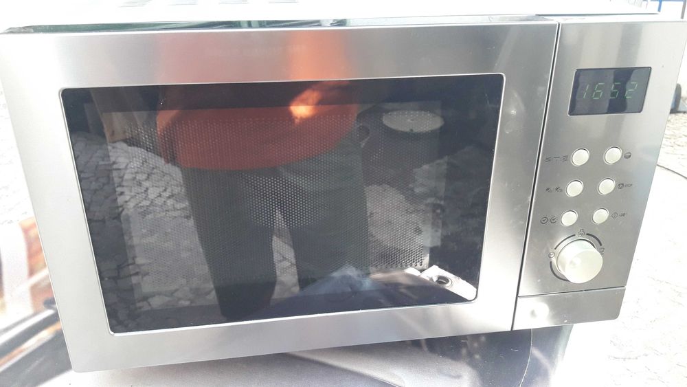 Micro ondas de encastrar Candy novissimo cinzento