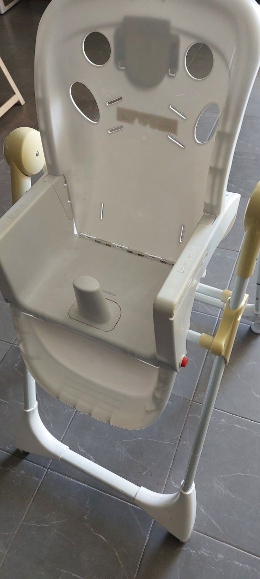 Cadeira de bebé usada