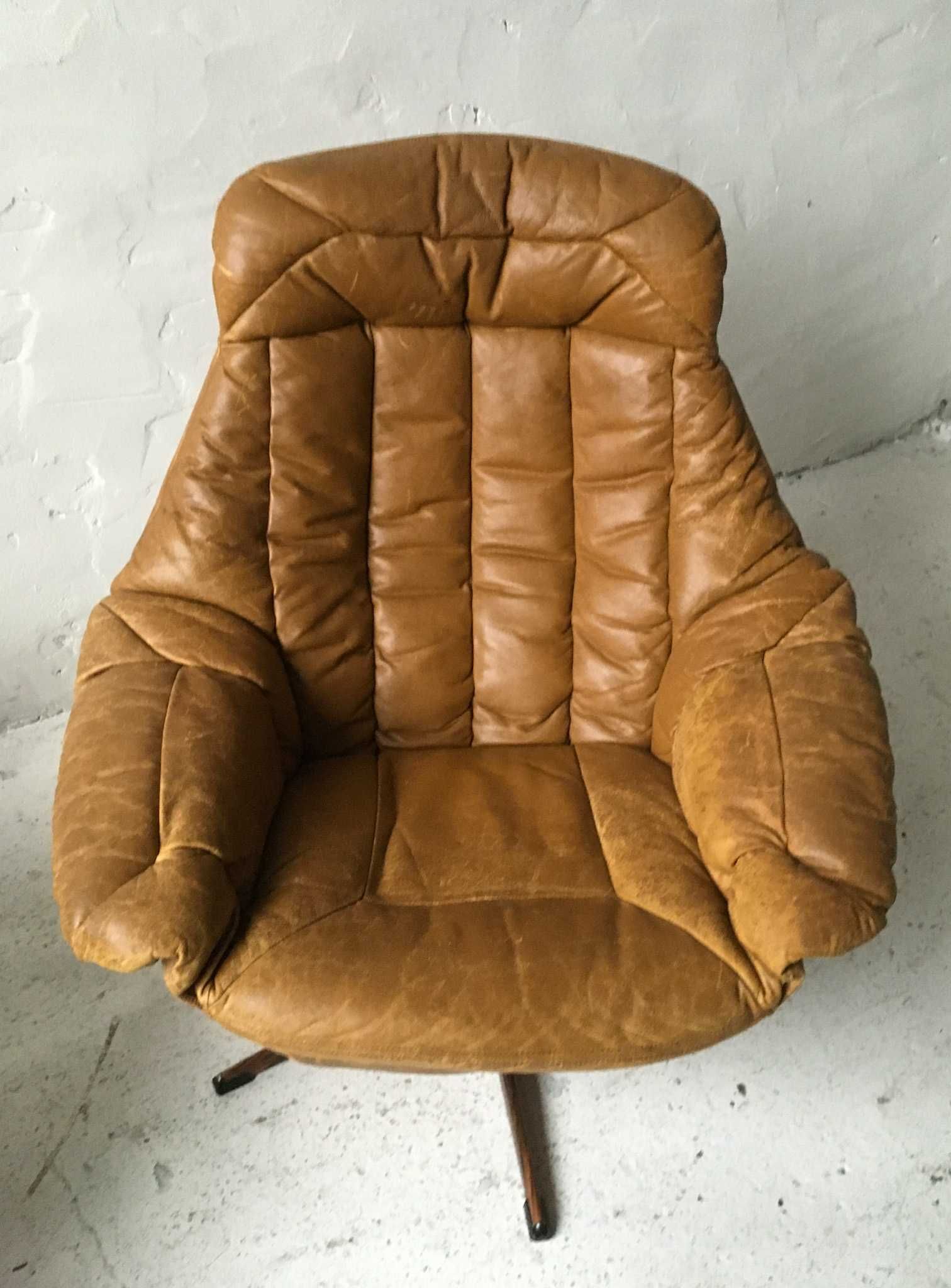 Bramin fotele proj. H.W.Klein skóra lata 70 vintage design