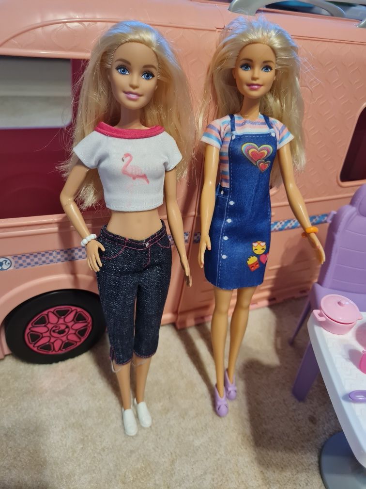 Wymarzony kamper Barbie basen auto zestaw