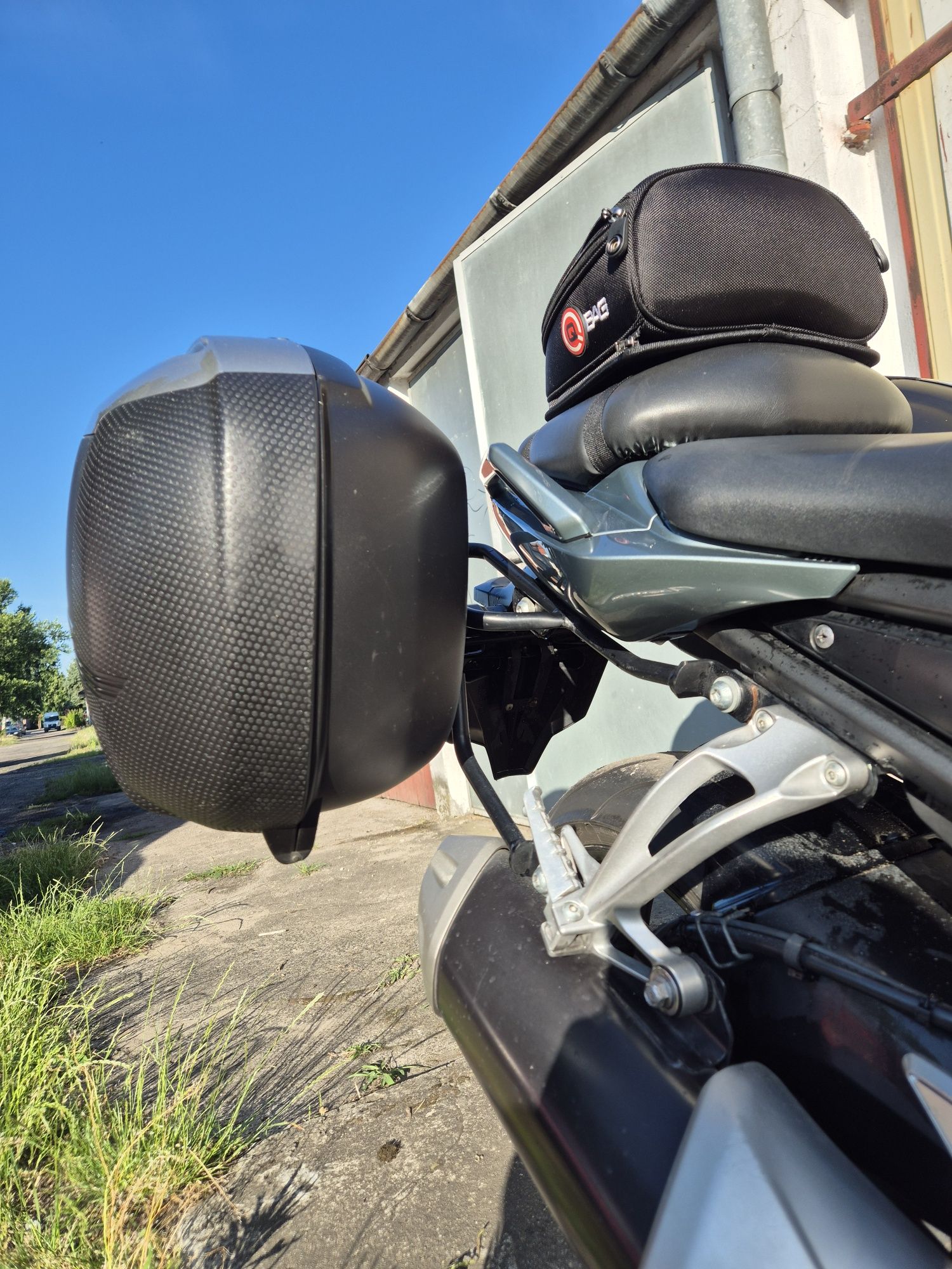 Stelaż i kufry boczne  do Yamaha FZ1 2006/2013