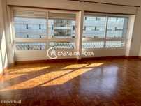 T3 transformado em T2 com 112.70 m2 nos Olivais Sul, Lisboa