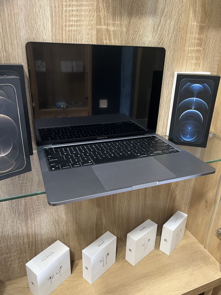 MacBook Pro  13" 2020 M1 8GB RAM 256/512GB SSD