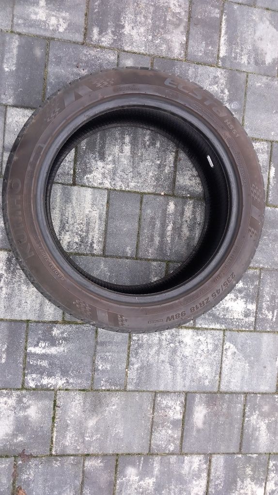 Sprzedam opony letnie Kumho Ecsta HS51 4szt