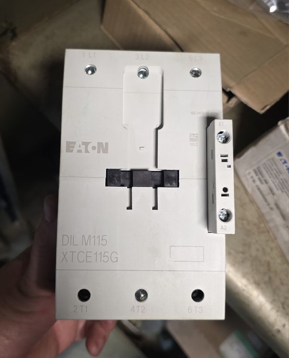 Stycznik mocy 115A 3P 230V AC DILM115