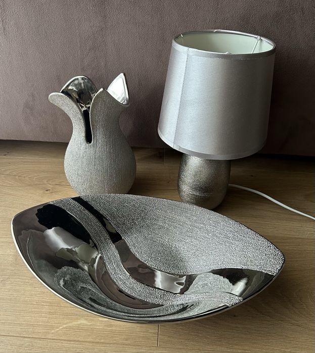 Zestaw, komplet dekoracji w stylu glamour: wazon, misa, lampka nocna